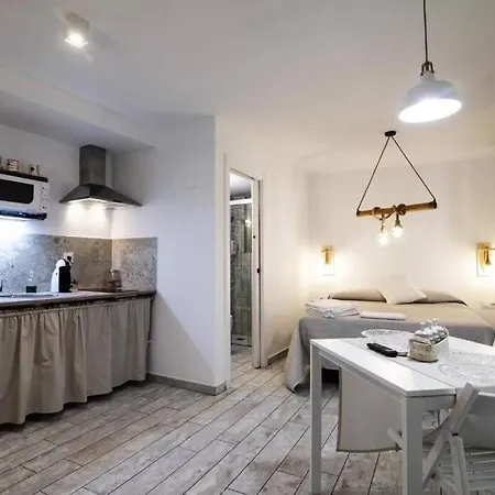 Vivienda Turistica Lagarto De Jaen Apartment Exterior photo